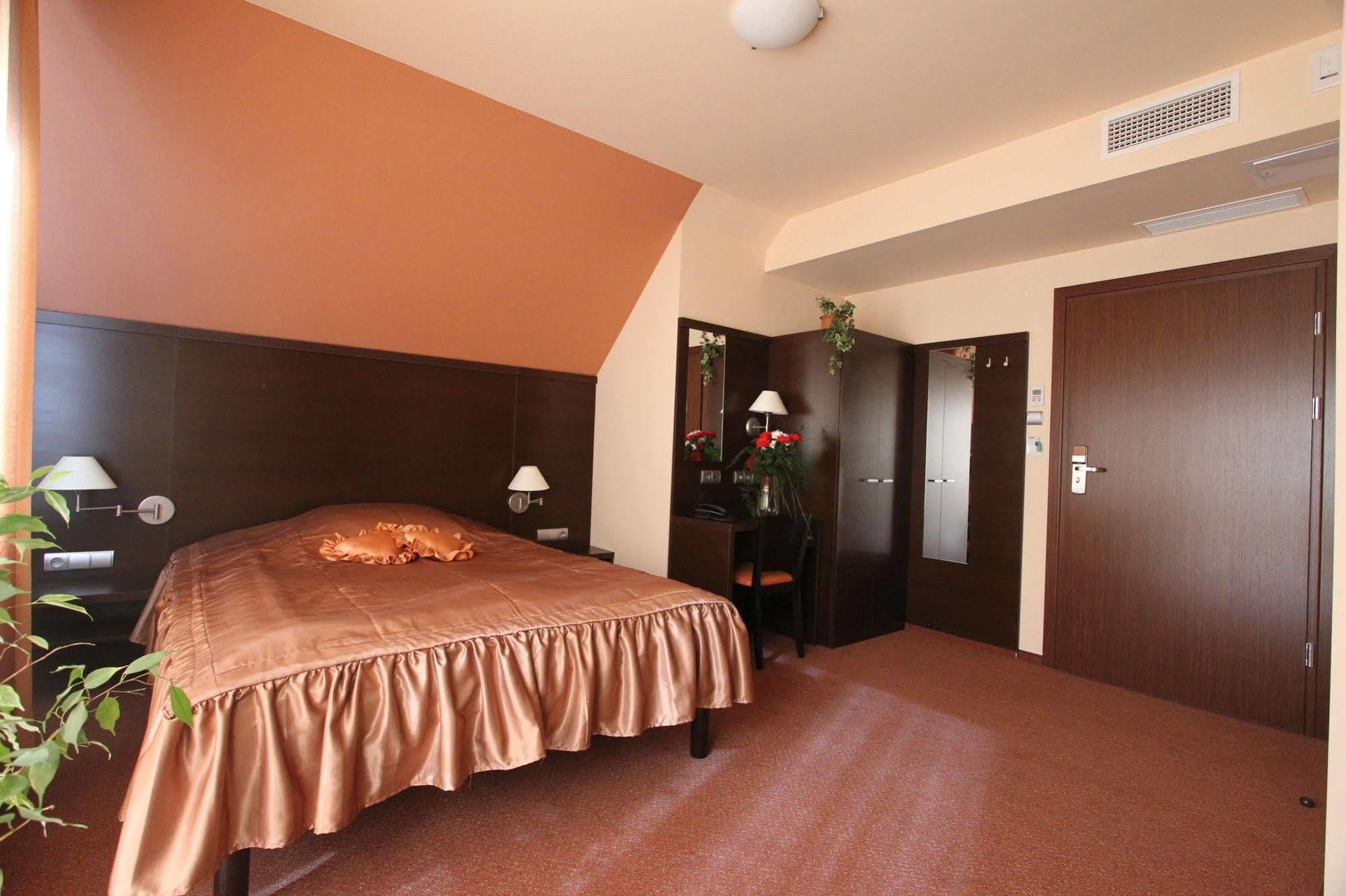 Hotel Na Rogatce Lublin Exteriér fotografie